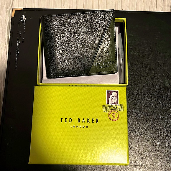 Ted baker wallet